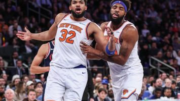 Mitchell Robinson jugará en la final pese a lesión en dedo de la mano