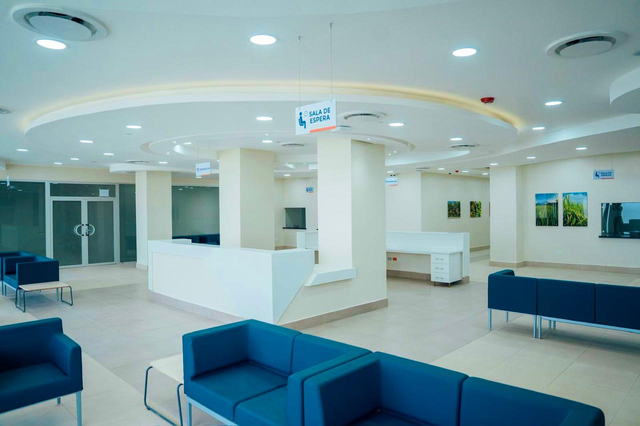 Abinader entrega Hospital Regional Universitario Dr. Ángel María Gatón