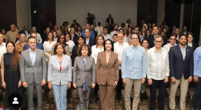 España apoya propuesta dominicana para un turismo que proteja la niñez