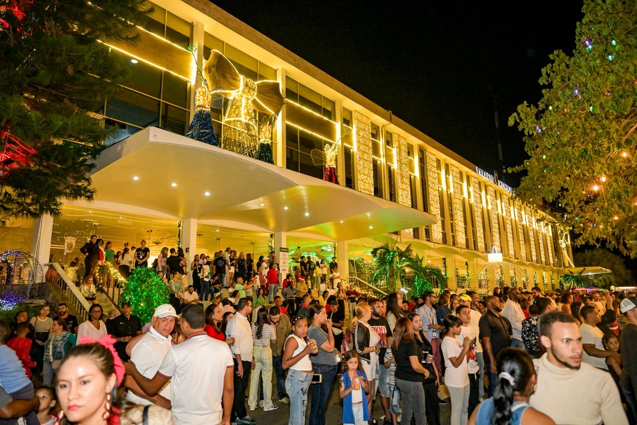 WhatsApp Image 2025-11-27 at 10.45.53 PM (2)