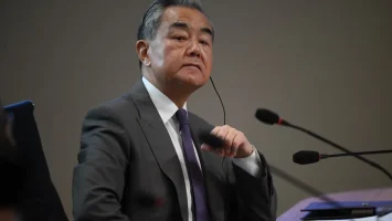 China Urge a la Unión Europea: Una Visión 'Racional' en Medio de Crecientes Fricciones Geopolíticas y Comerciales
