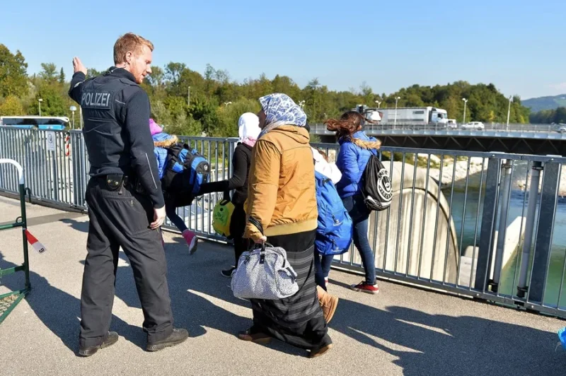 El 4 % de la población mundial, 304 millones, vive fuera de su país de origen