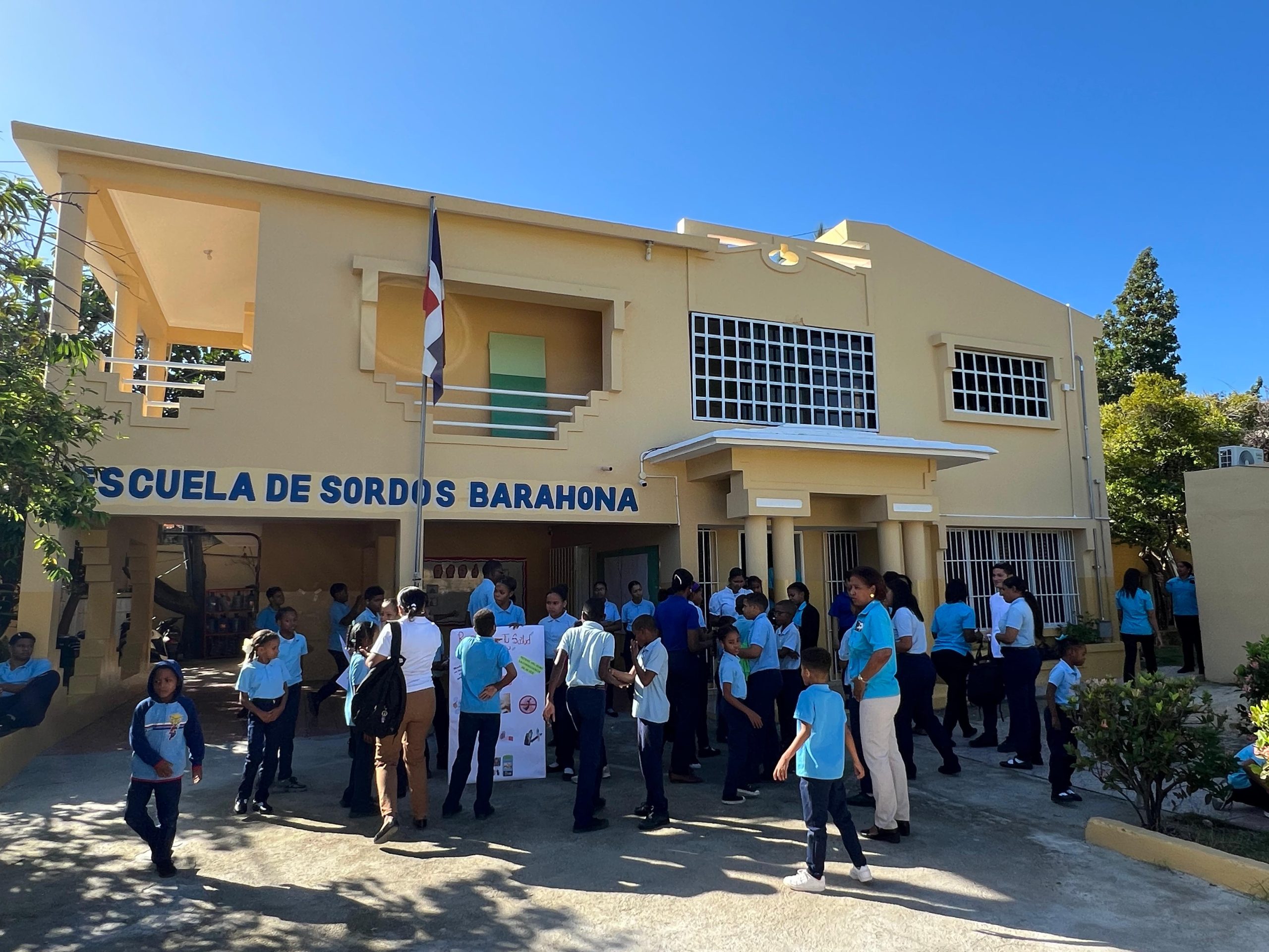 Escuela de Sordos Barahona. Fuente externa.
