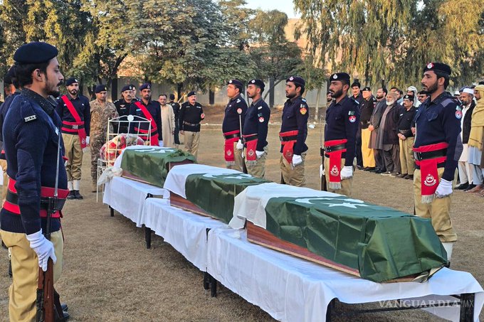 Pakistán reporta un "año histórico" en su guerra contra el terrorismo con 2.597 insurgentes abatidos