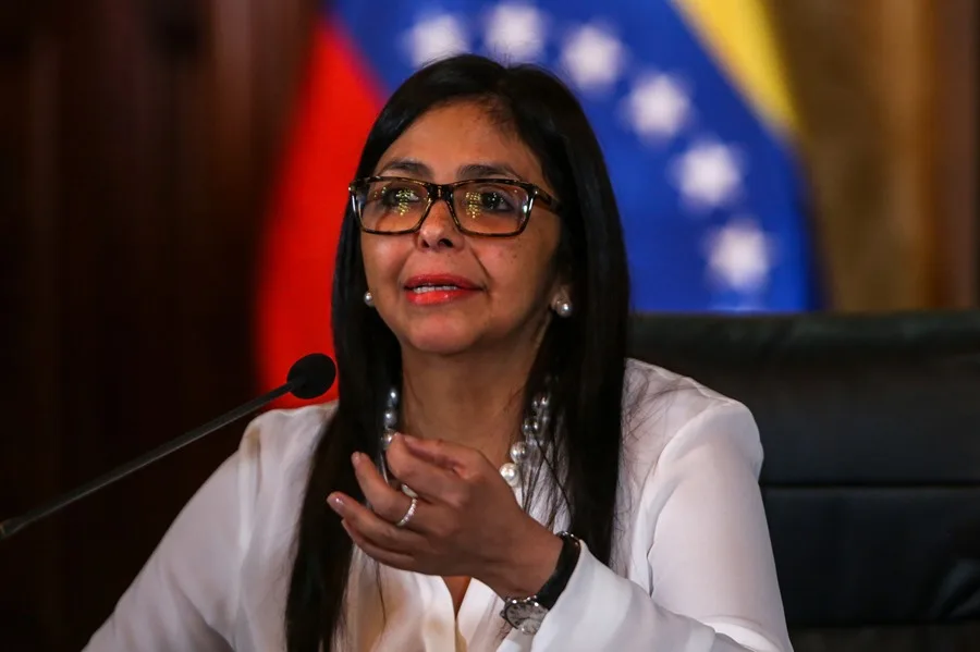 Delcy Rodríguez espera continuar agenda de trabajo con EE.UU. tras llegada de diplomático