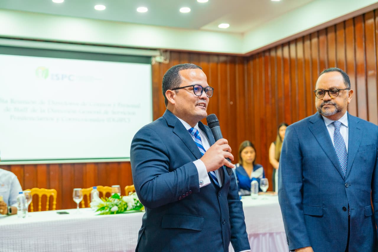 Designan al maestro Jaime Francisco Rodríguez rector del Iseepenc (3)