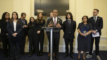 Adriano Espaillat en Batalla Clave por su Escaño Congresual: La Diáspora Dominicana Atenta en Nueva York