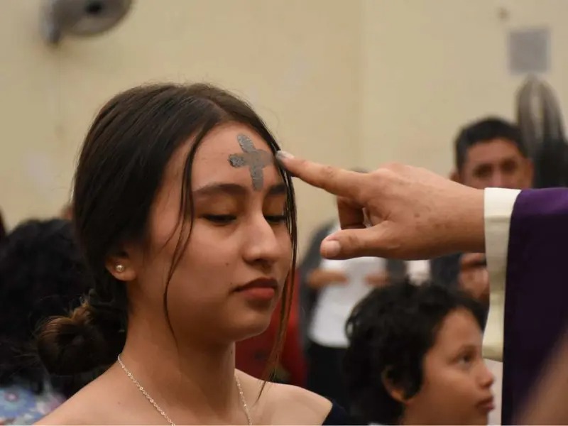 Feligresía católica de Puerto Plata participa en celebraciones del Miércoles de Ceniza (2)