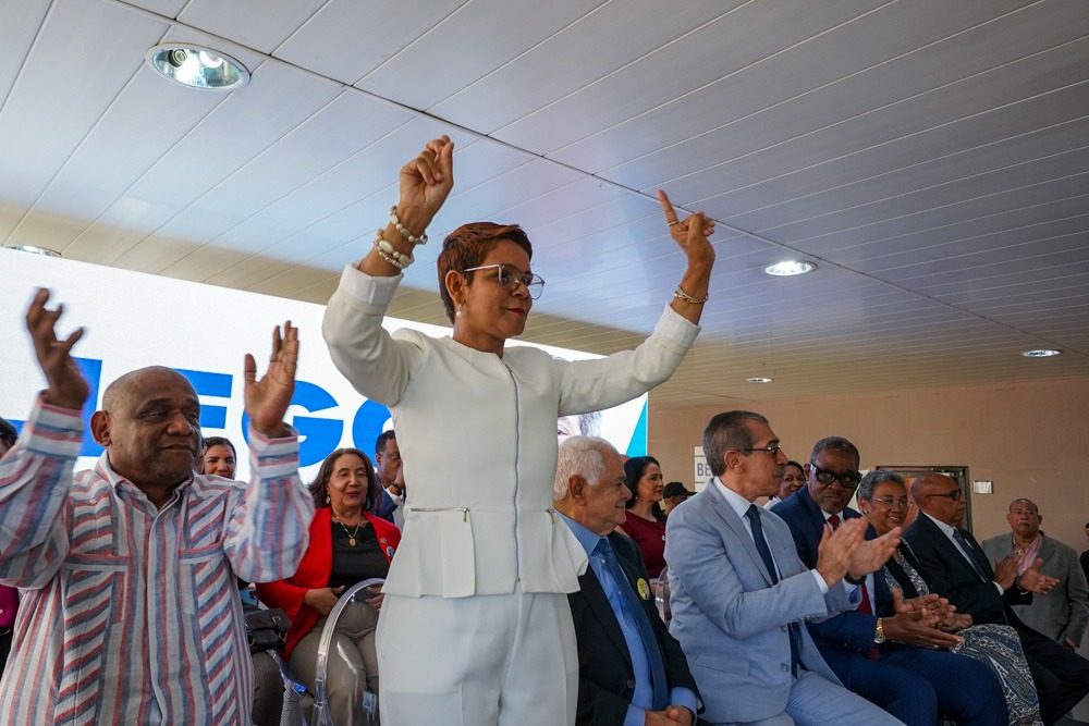 Pablo Valdez formaliza respaldo a Jorge Asjana David en defensa de la institucionalidad de la UASD (1)