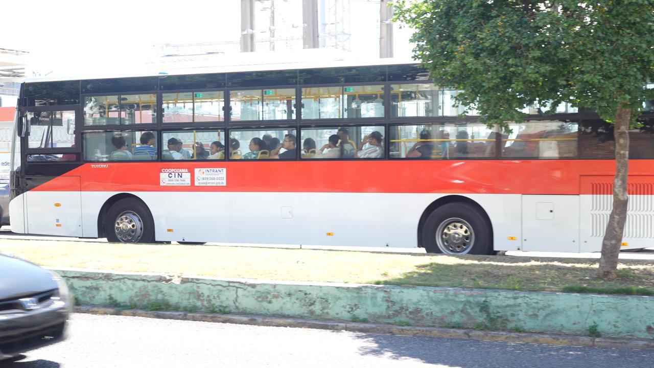 Pasajeros destacan ahorro de tiempo y calidad del servicio con la entrada en vigencia del Corredor Independencia (4)