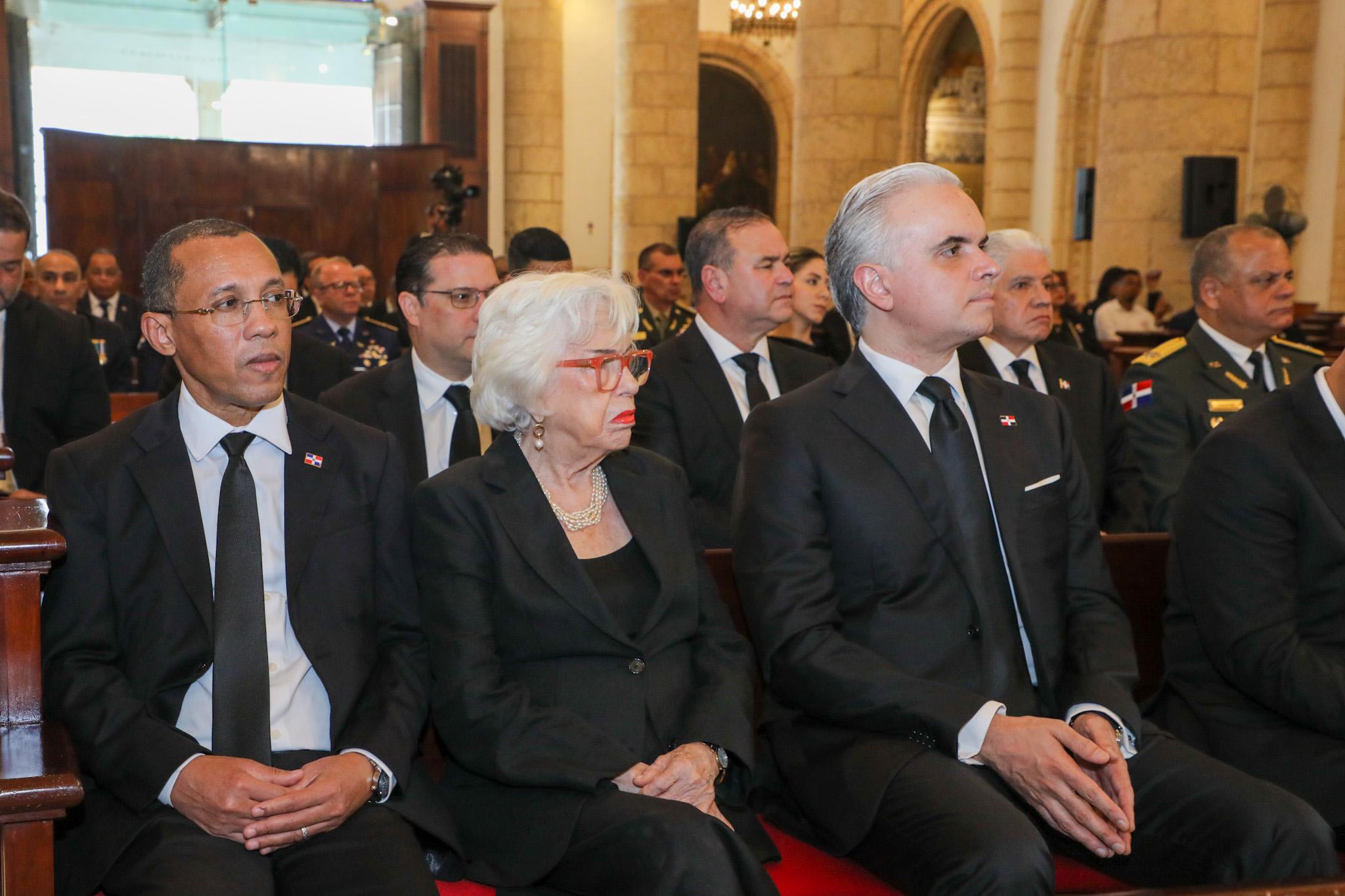 Presidente Abinader asiste a Tedeum por 182 aniversario de la Independencia Nacional (1)