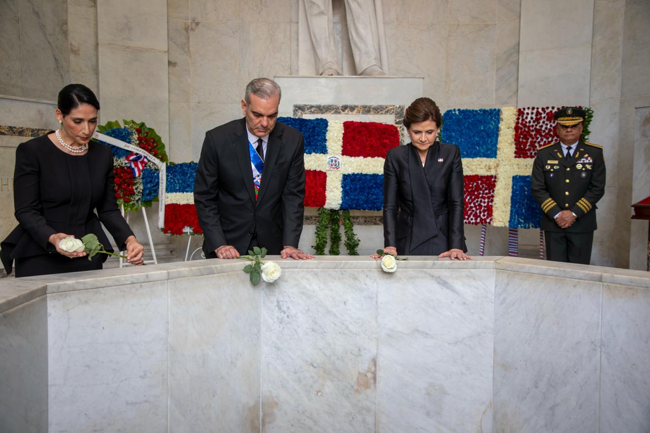 Presidente Abinader asiste a Tedeum por 182 aniversario de la Independencia Nacional (10)