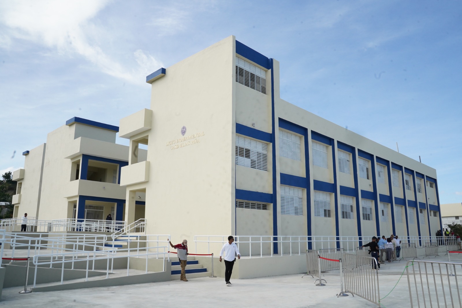 Remiten más de ocho mil expedientes a la Contraloría para validación de pagos por mantenimiento escolar (4)