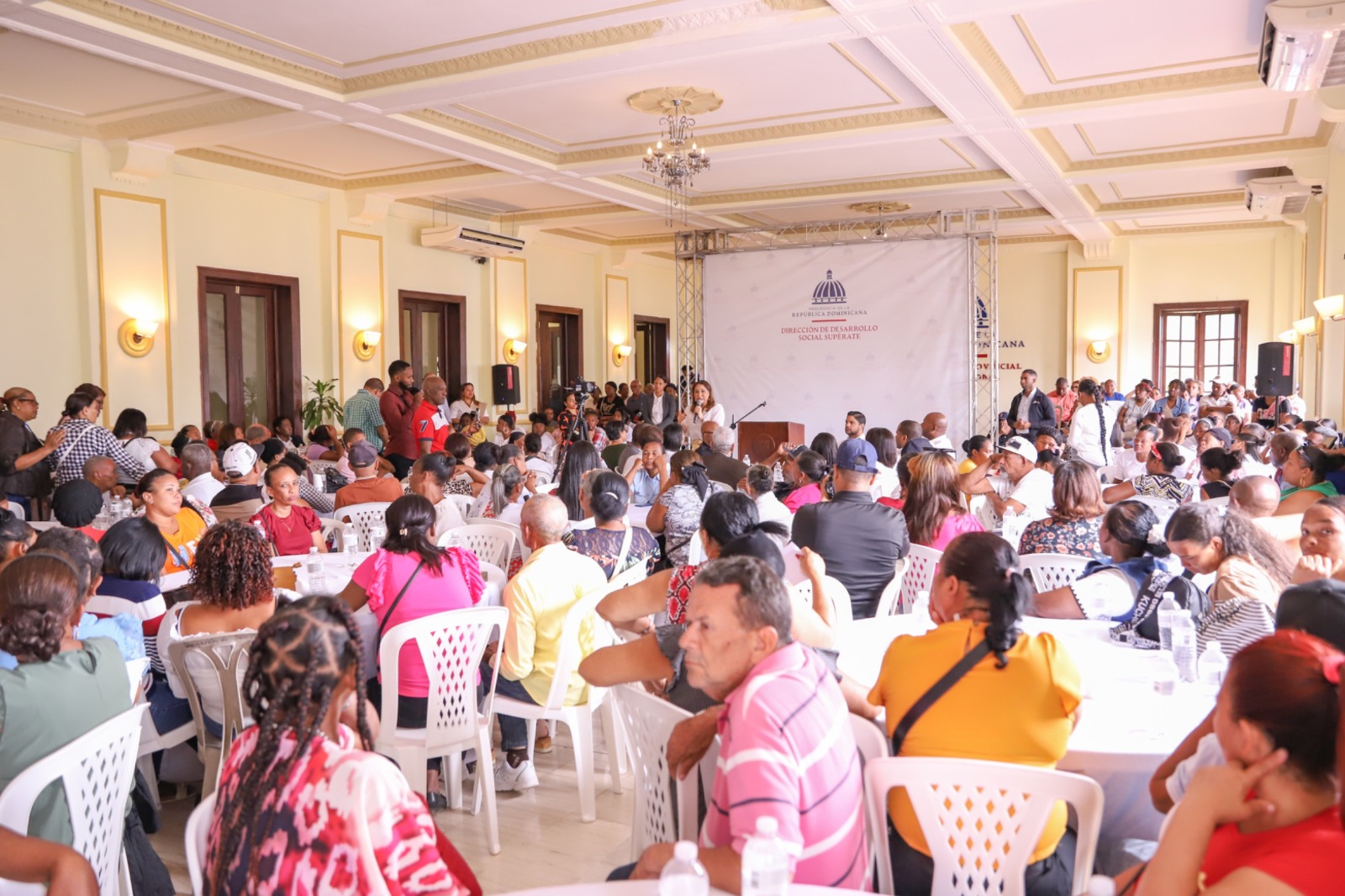 Supérate refuerza presencia en el Sur para acelerar la superación de la pobreza (4)