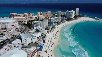Turismo en el Caribe mexicano se mantiene estable tras violencia por muerte de El Mencho