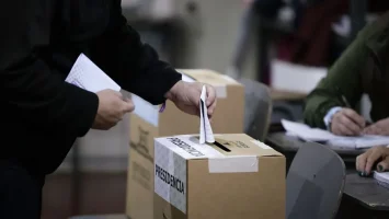 Normalidad en elecciones en región española con pronóstico de un alza de la ultraderecha