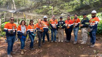 Barrick Pueblo Viejo y Minería realizan jornada de reforestación en Arroyo Vuelta