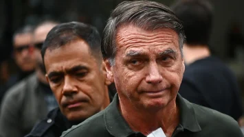 Bolsonaro «evoluciona bien» tras la cirugía de hombro y comenzará rehabilitación