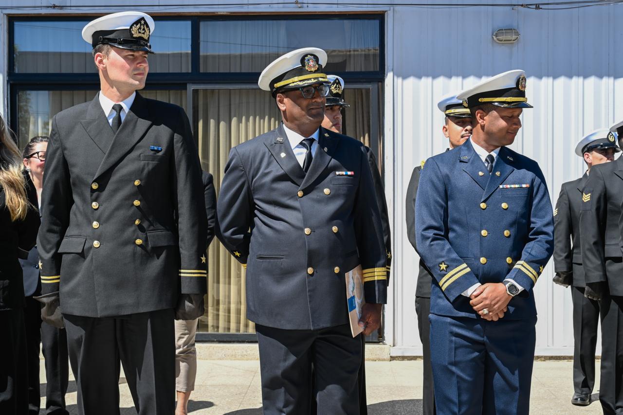 Chile SHOA rinde homenaje por el 182° aniversario de la Independencia Nacional (2)