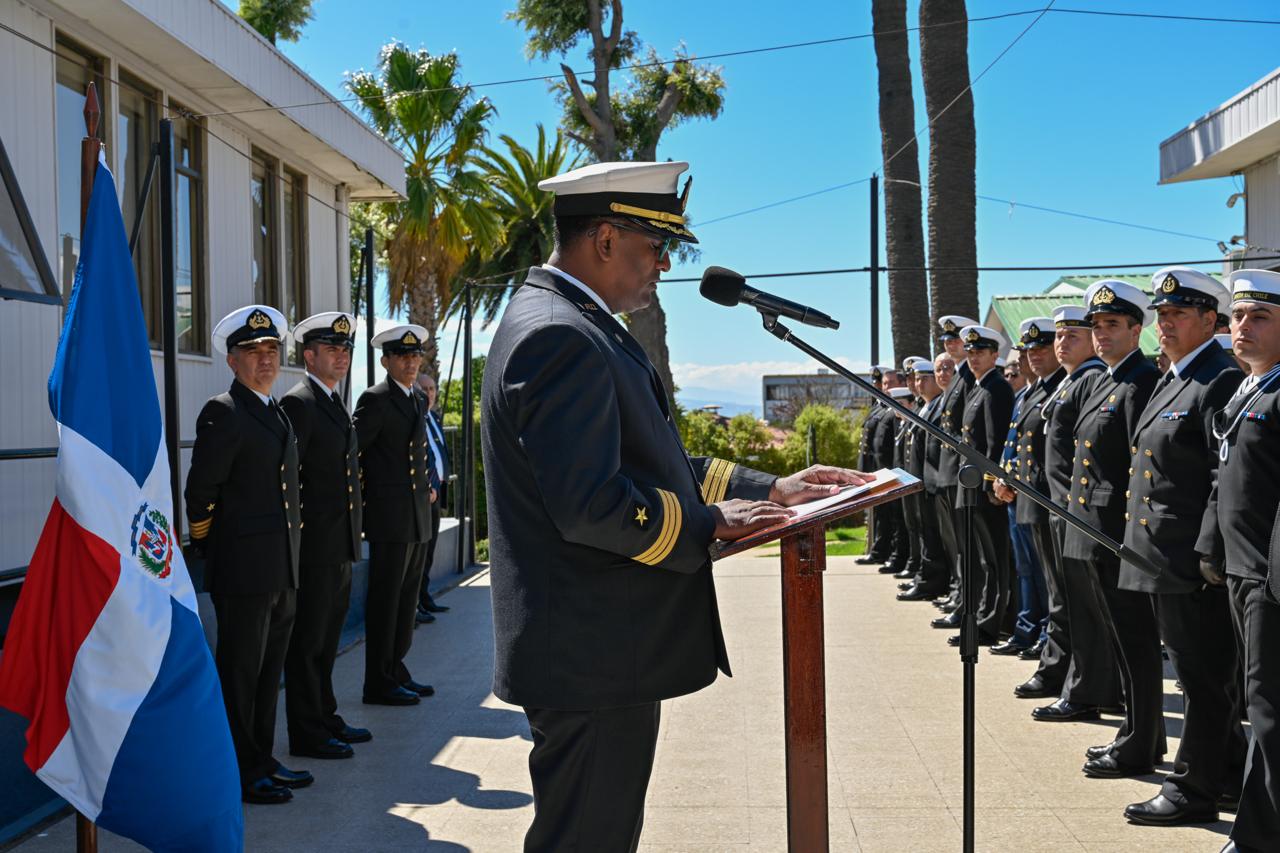 Chile SHOA rinde homenaje por el 182° aniversario de la Independencia Nacional (4)