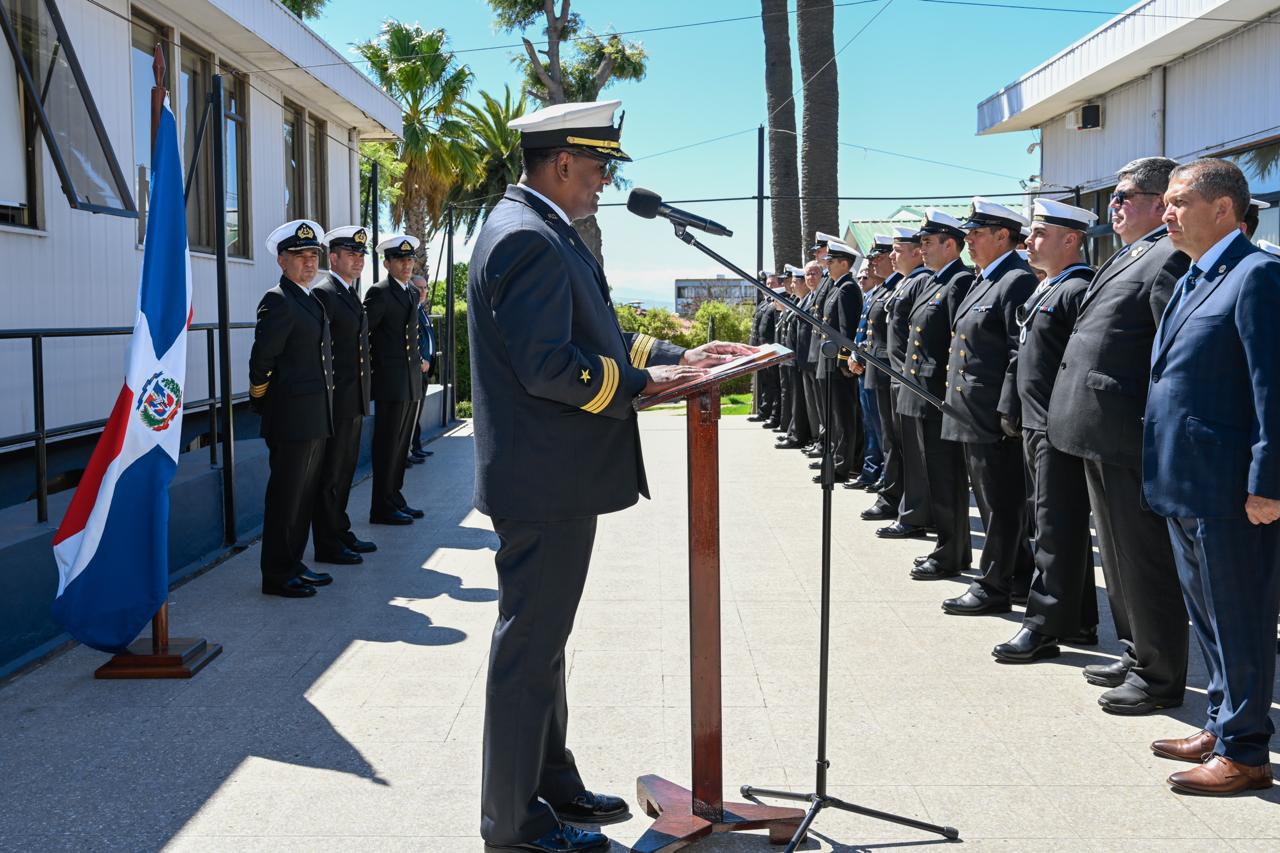 Chile SHOA rinde homenaje por el 182° aniversario de la Independencia Nacional (5)