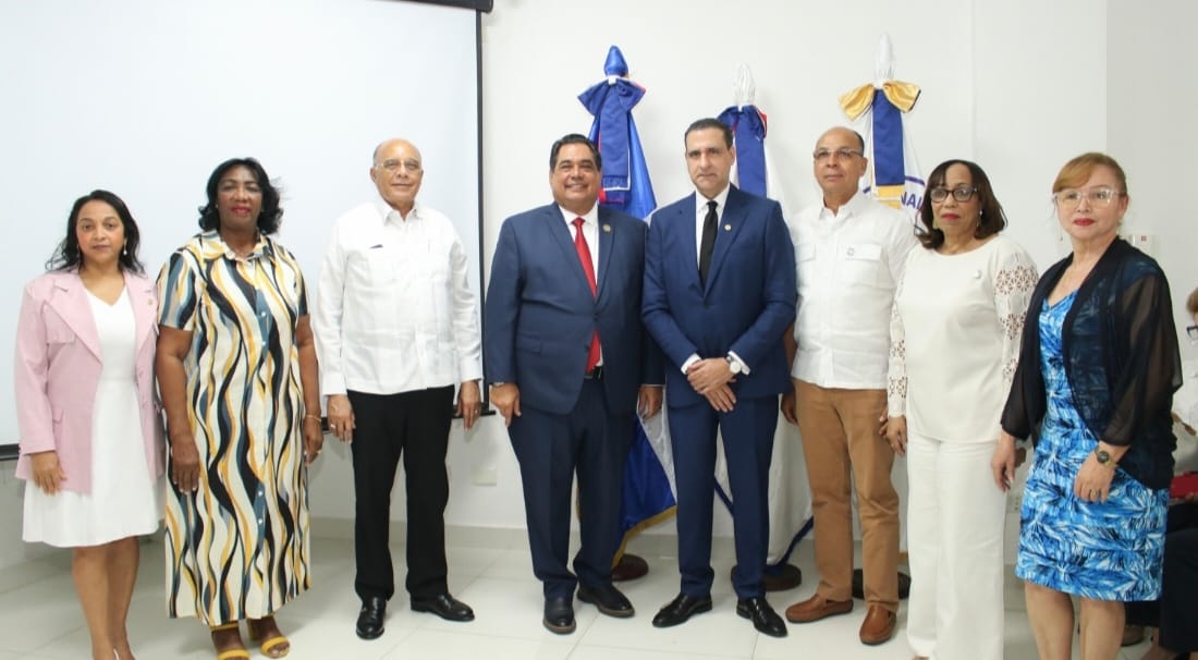 Colegio Notarios inauguran diplomado para aspirantes y resaltan importancia de la ética (2)