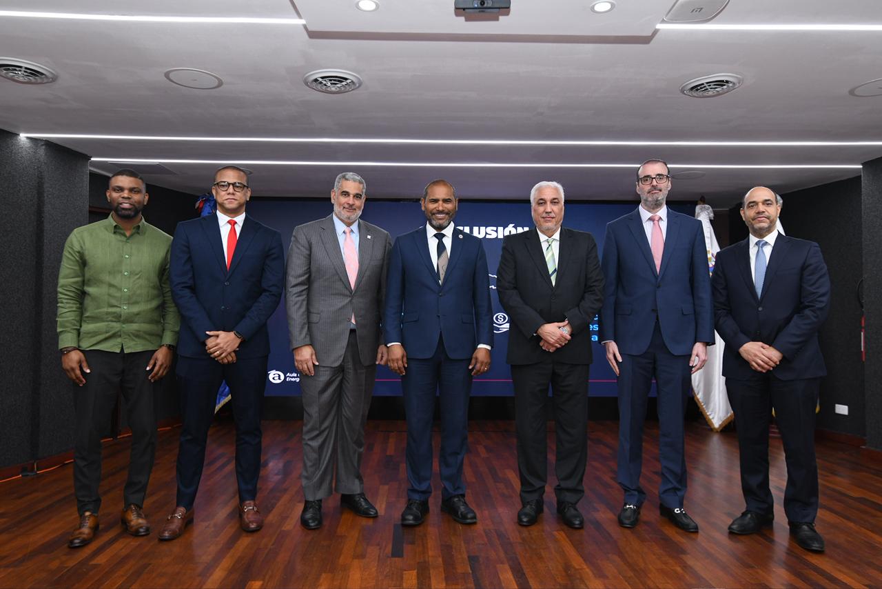 Los temas fueron abordados a través del programa “Aula del Saber”, de la Dirección de Gestión Social del MEM, en coordinación con la Universidad APEC.