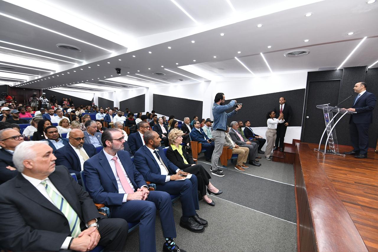 Exploración de hidrocarburos se perfila como eje estratégico en la transición energética del país (6)