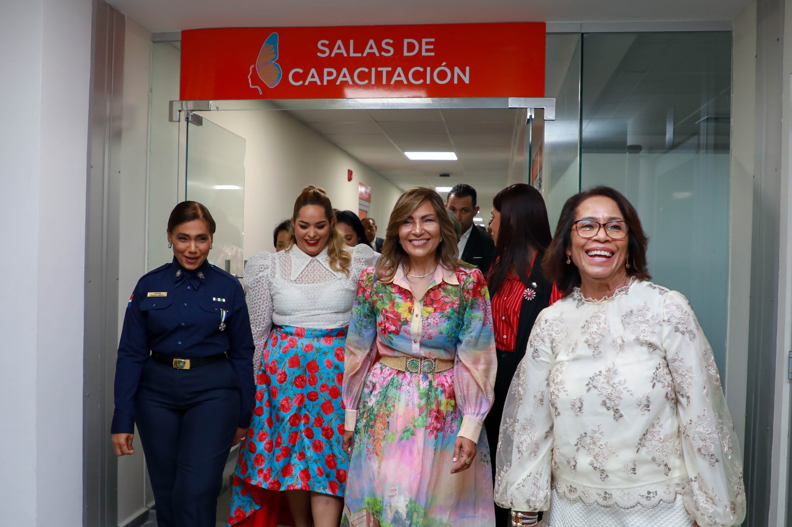 Geanilda Vásquez encabeza acto de CediMujer y ratifica compromiso del Gobierno con mujeres vulnerables (9)