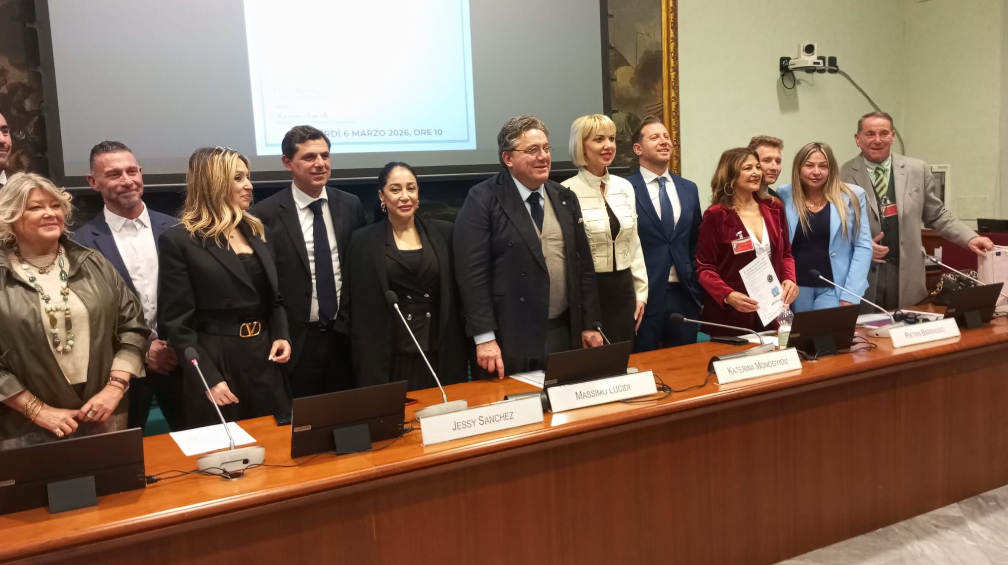 Jessy Sánchez participa en asamblea en el Parlamento italiano en actividades previas al Día Internacional de la Mujer (4)