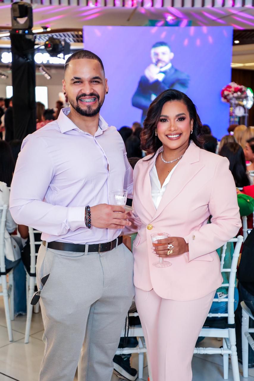 Proyecto Mujer de Pie reúne decenas de mujeres en evento celebrado en Downtown Center (2)