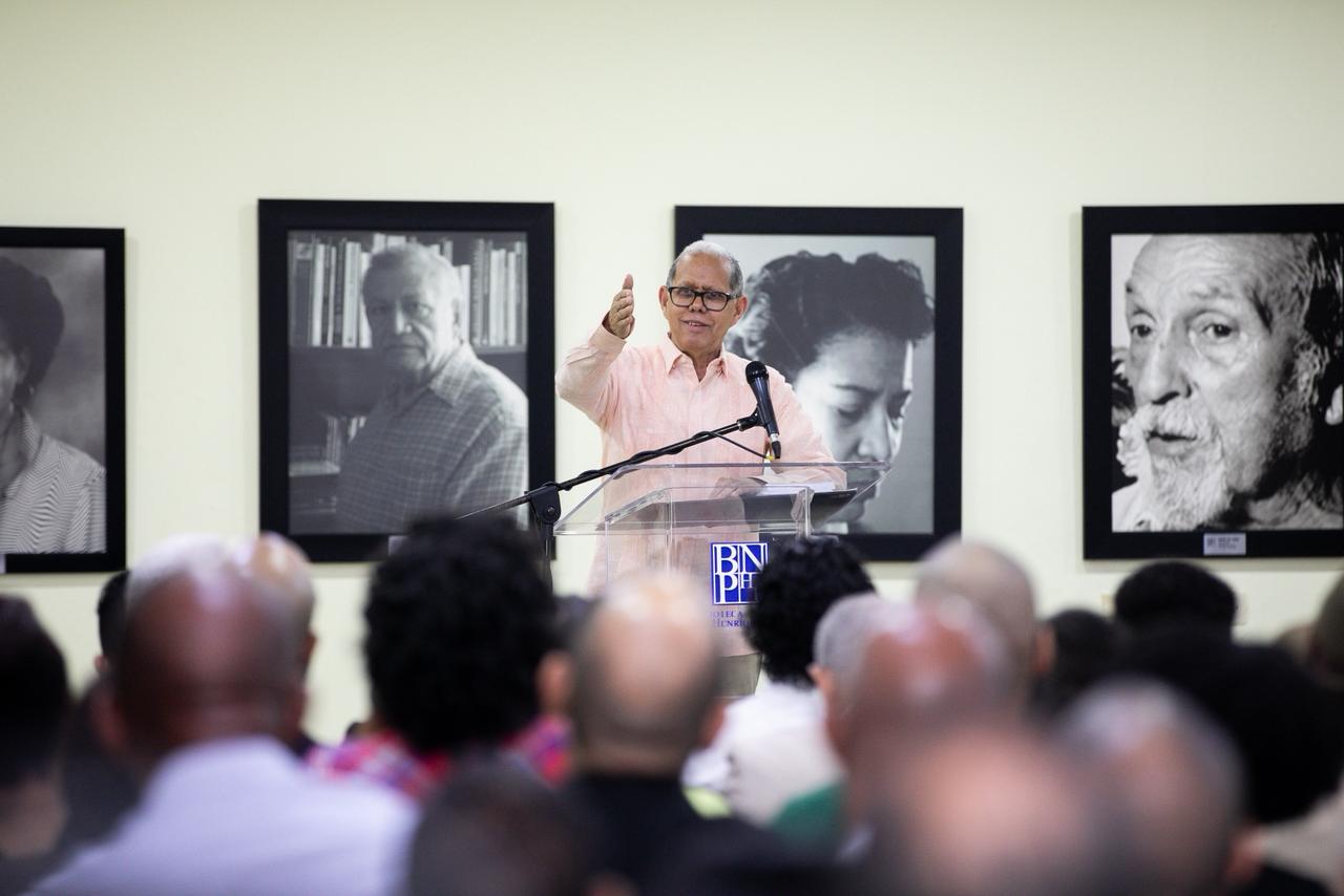 Raquel Peña participa en puesta en circulación del libro “Construcción social del territorio” (2)