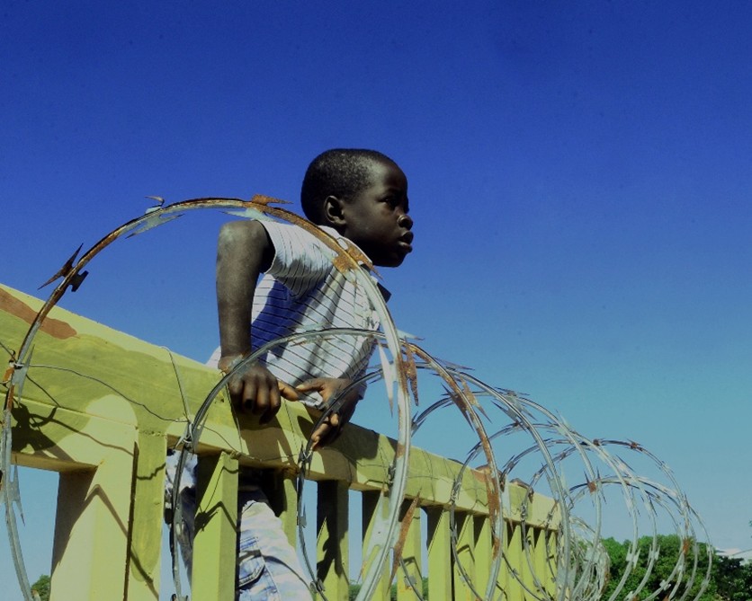 Una mira que refleja su futuro. 1er lugar 2017 Onelio Ml.Dominguez Listin Diario
