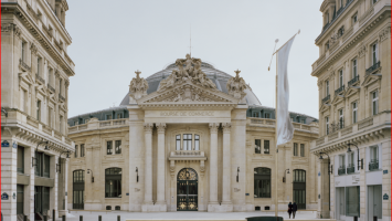 La Bolsa de París sube 2,21 %, impulsada por esperanza del eventual fin de guerra en Irán