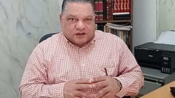 Mario Díaz respalda modernización de autobuses en la 27 de Febrero