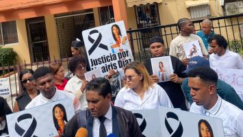 “No nos vamos a cansar”: familia de joven ultimada en Mirador Sur exige justicia