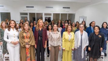 Impulsan diálogo para aumentar participación femenina en elecciones dominicanas