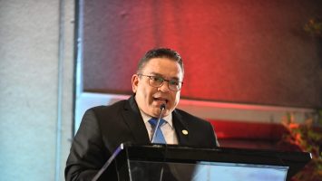 Titular de la ONDA llama a artistas visuales de RD a defender sus derechos desde Uruguay