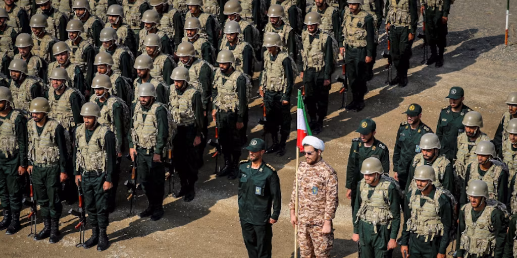 Irán advierte que los buques que se acerquen al estrecho Ormuz violan el alto el fuego