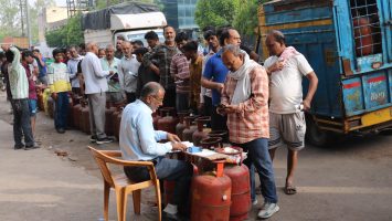 El cierre de Ormuz apaga la cocina india: el mayor país del mundo se queda sin gas