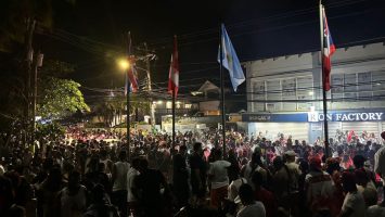 Las Terrenas vibró este Viernes Santo con calles abarrotadas de visitantes, influencers y artistas