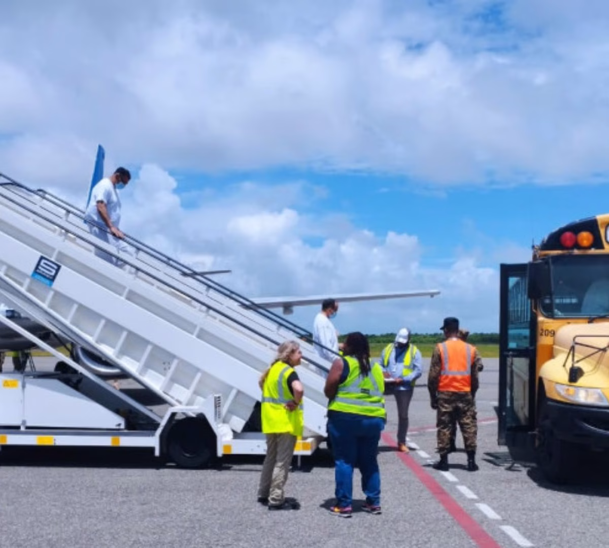 Un grupo de 72 dominicanos son deportados desde EE.UU. tras cumplir en su mayoría condenas