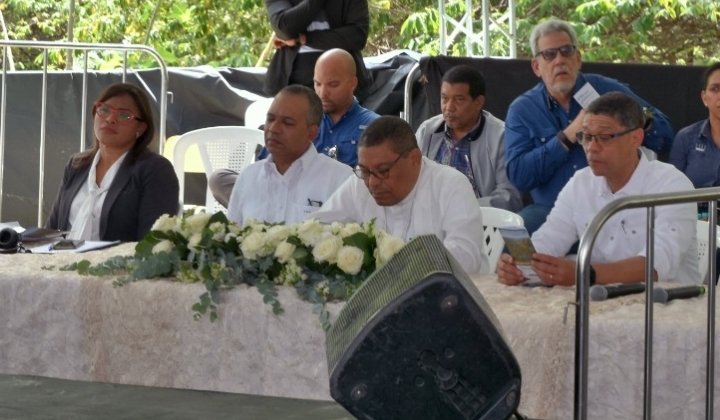 Más de 500 personas participaron en la primera vista pública del Proyecto Romero en San Juan (1)