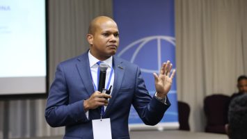 Caesco: Periodismo en RD enfrenta una «distancia generacional» y el dominio de los creadores