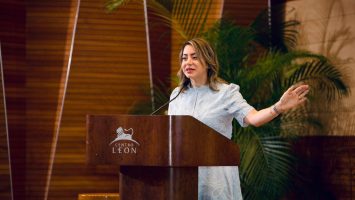 Ministra de la Mujer destaca impacto del acceso al crédito femenino en foro Mujeres en la Banca