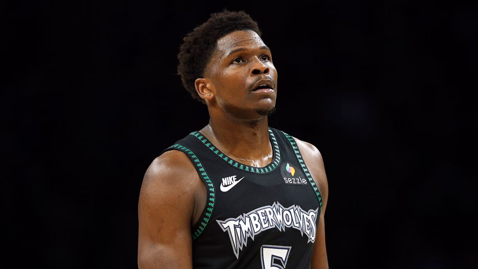 Anthony Edwards estará de baja al menos una semana por lesión en rodilla izquierda