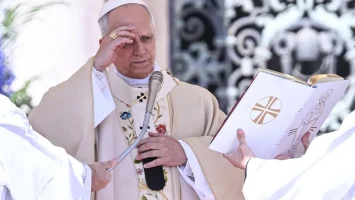 León XIV tilda de “inaceptable” amenaza de Trump a Irán