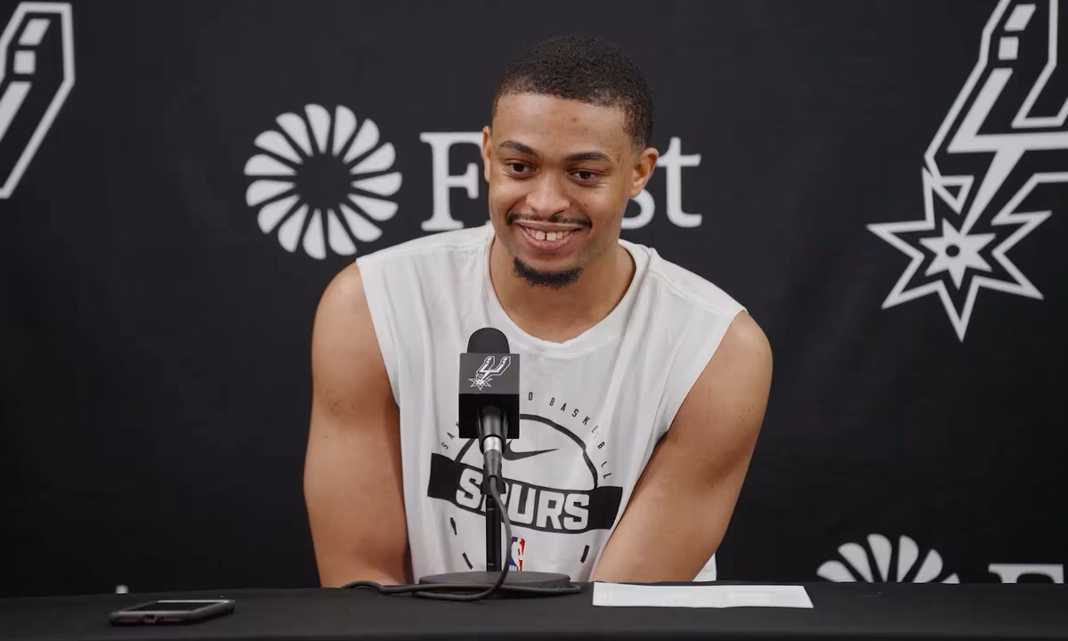 Keldon Johnson gana el premio al mejor sexto hombre de la NBA