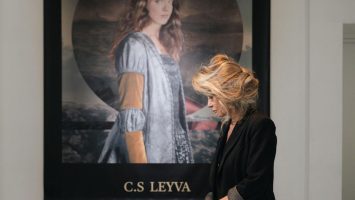 “Des-caradas” sacude Madrid con mujeres históricas que vuelven a mirar al mundo