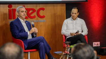 Abinader destaca en Intec que desarrollo económico debe ir acompañado de justicia social